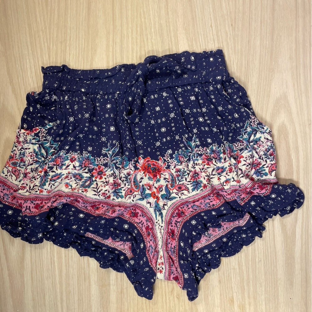 Angie Shorts Bohemian Floral Shorts M Blue Pink